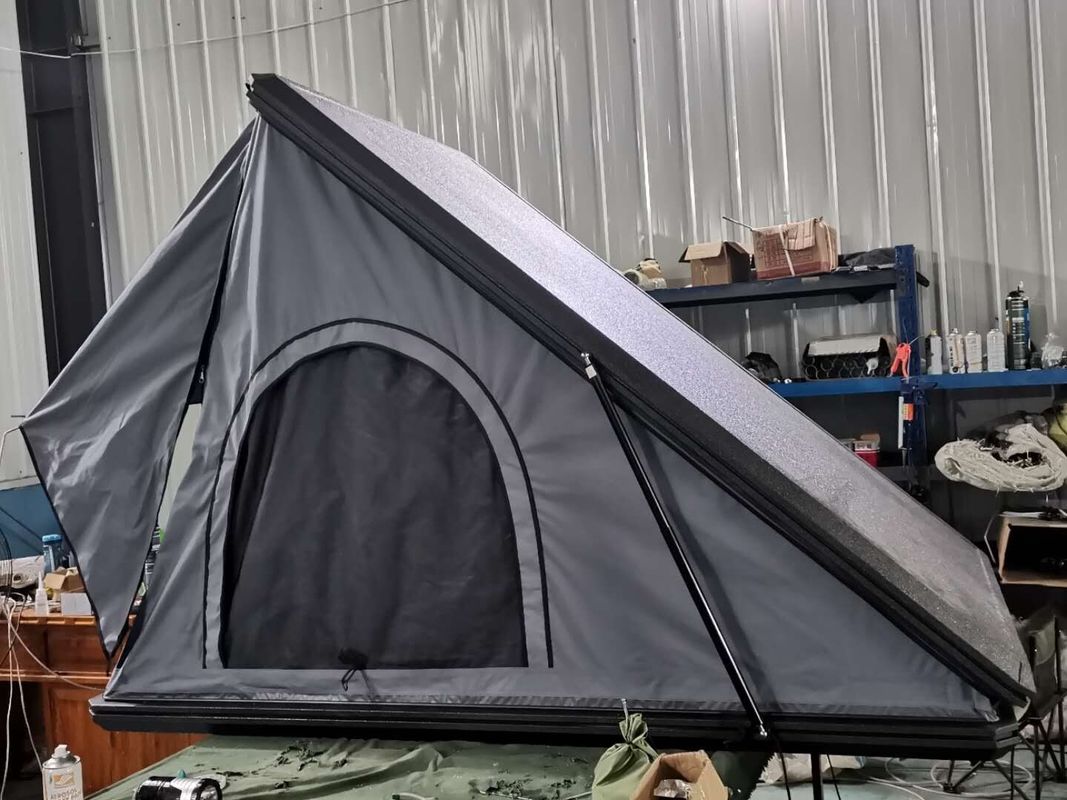 خيمة مزدوجة الطبقات من الصعب شل المثلث على الطرق الوعرة لسقف المعسكر