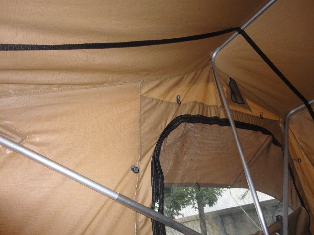 مقطورة الخيالة المركبة على سطح الخيمة الخيام سهلة الإعداد وإنزال